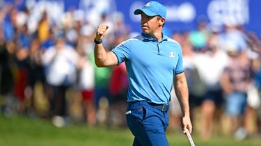 rory mcilroy fist pumps