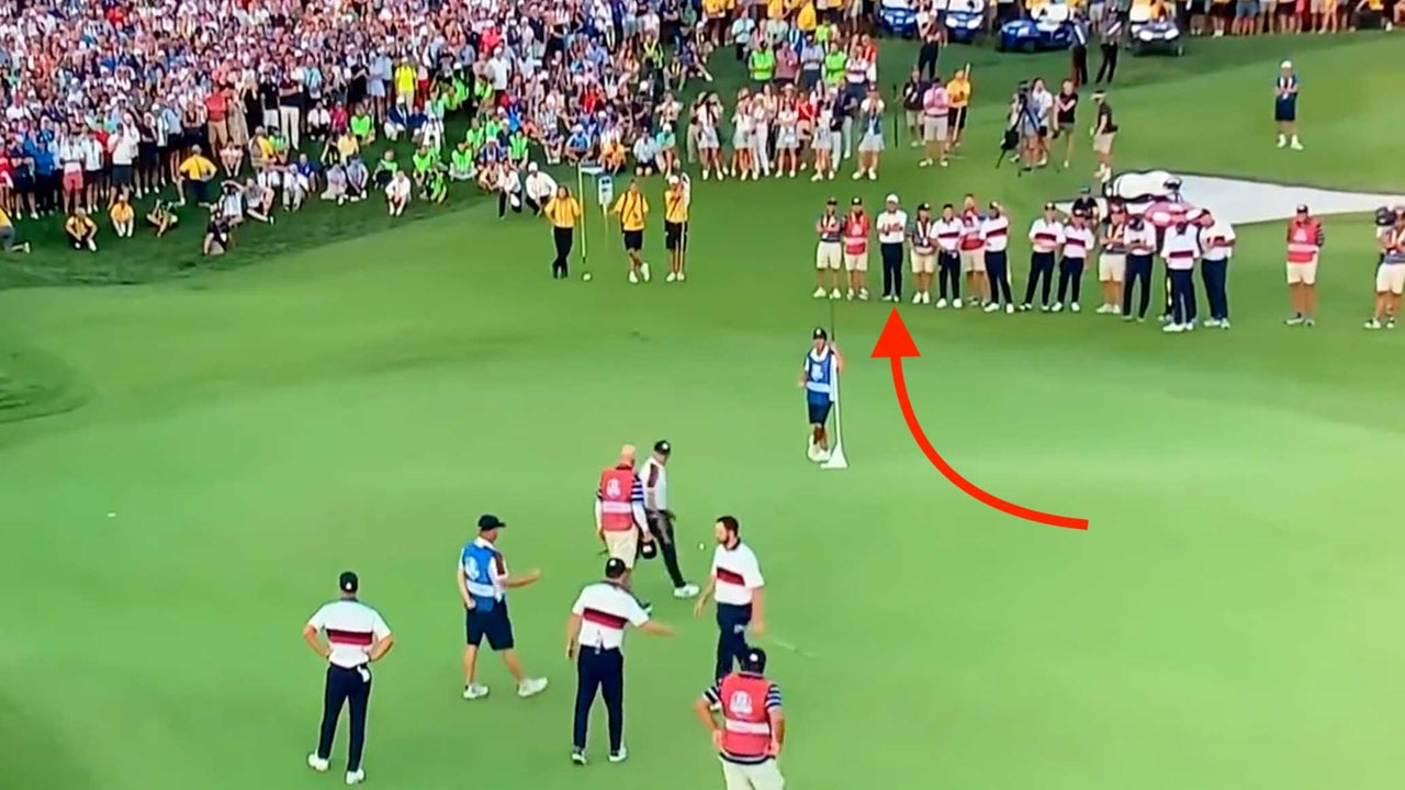 Vibrant Fred Couples Shares Rory Mcilroy Prediction He Made To His Caddie Midway Through Day One At Augusta Scene Illustration Vibrant Fred Couples Shares Rory Mcilroy Prediction He Made To His Caddie Midway Through Day One At Augusta Scene Illustration