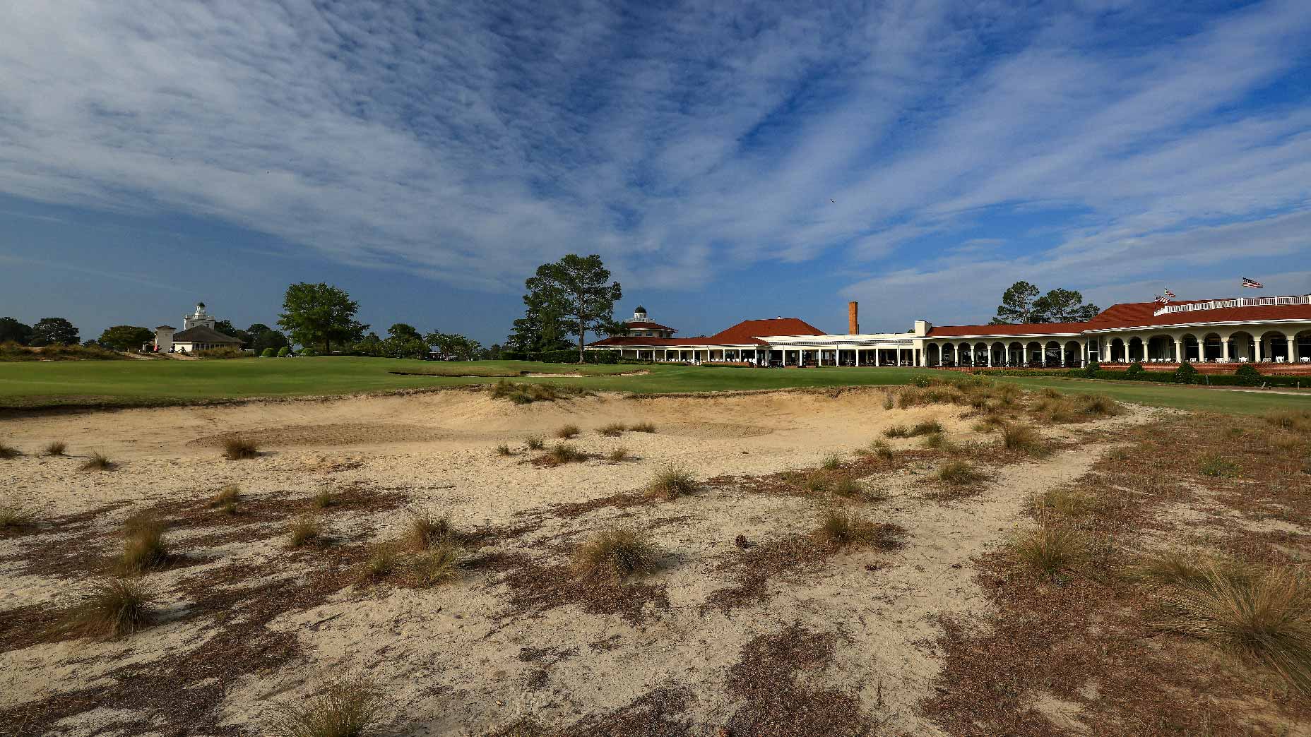 View of Pinehurst No. 2 clubhouse and 18th green
