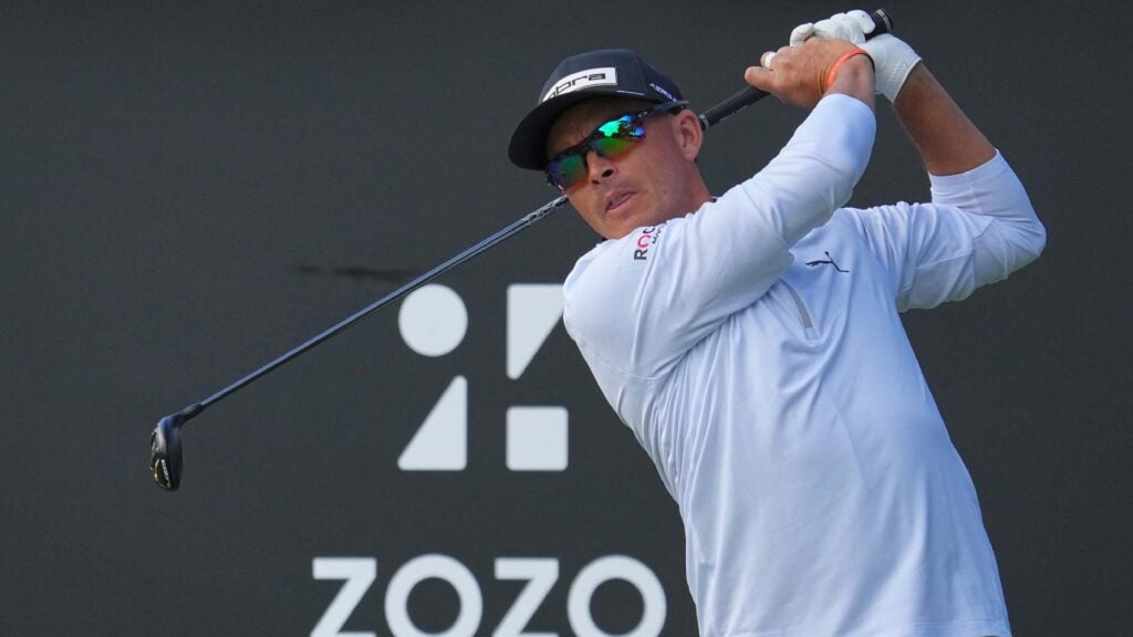 Rickie Fowler hits tee shot during 2022 Zozo Championship