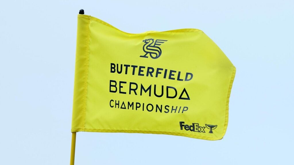 Pin flag blows in wind at 2022 Butterfield Bermuda Championship
