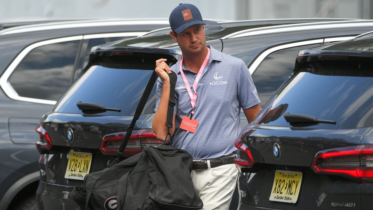 courtesy cars in pga tour parking lot