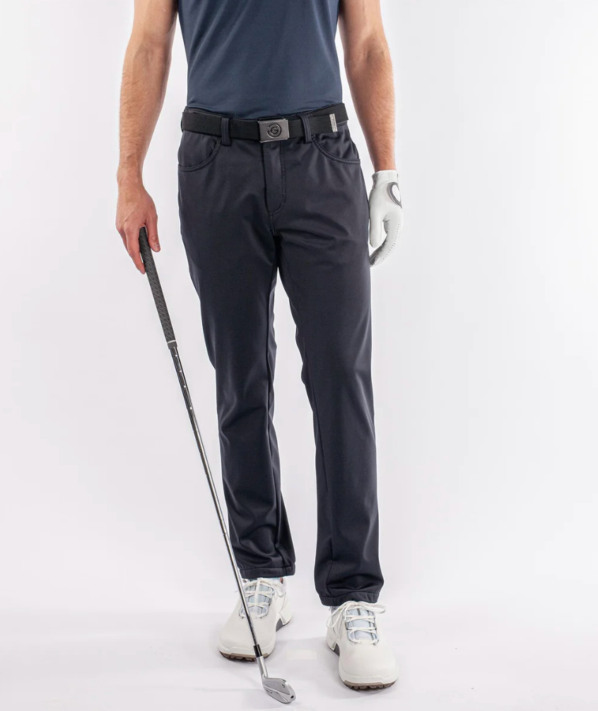 The ultimate winter golf outfit, Review