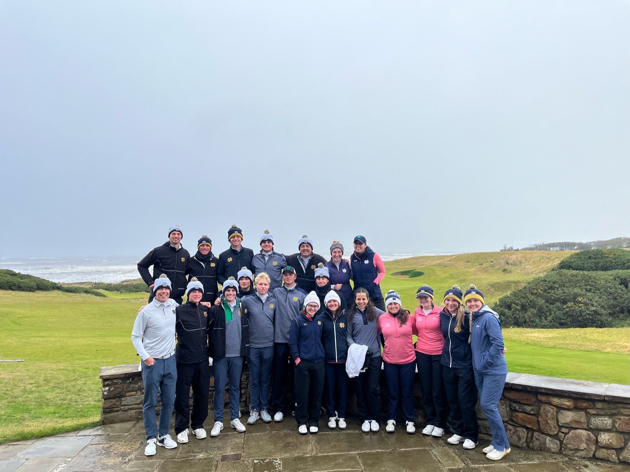 Notre Dame golf teams after a practice round together