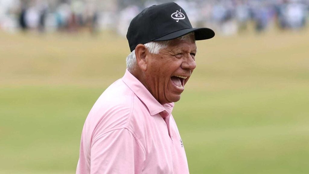 lee trevino laughs on the golf course