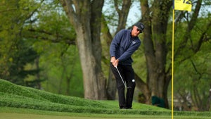 With the help of Phil Mickelson, our most-read chipping tip of 2023 involved 3 things that many amateurs are doing wrong around the green