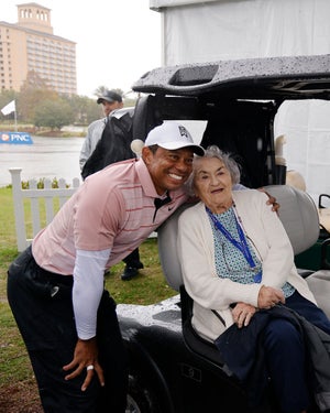 Tiger Woods meets Justin Thomas' grandmother