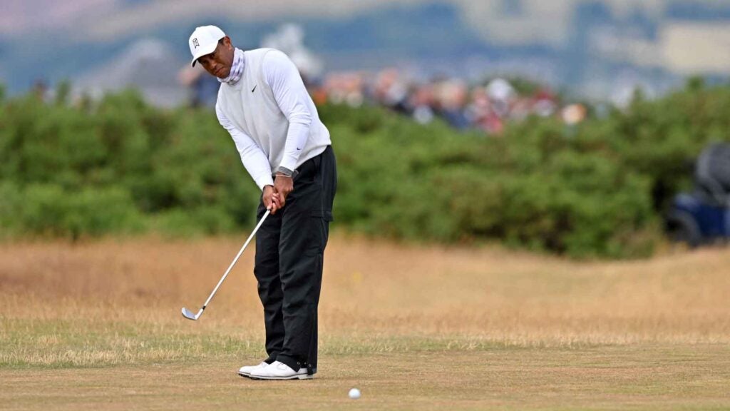 Want to tighten up your short game? Try chip-putting