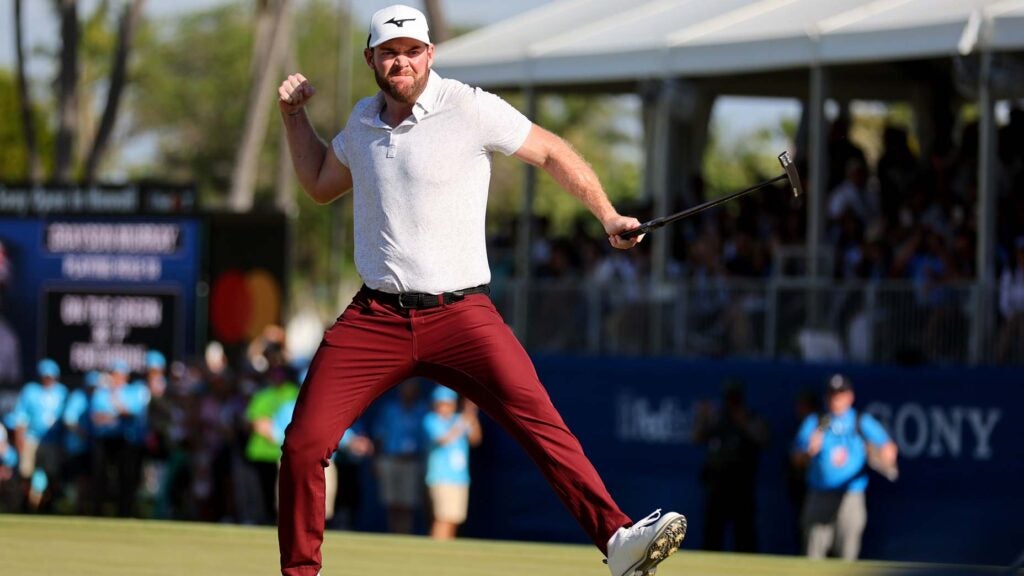 Grayson Murray celebrates after winning the Sony Open.