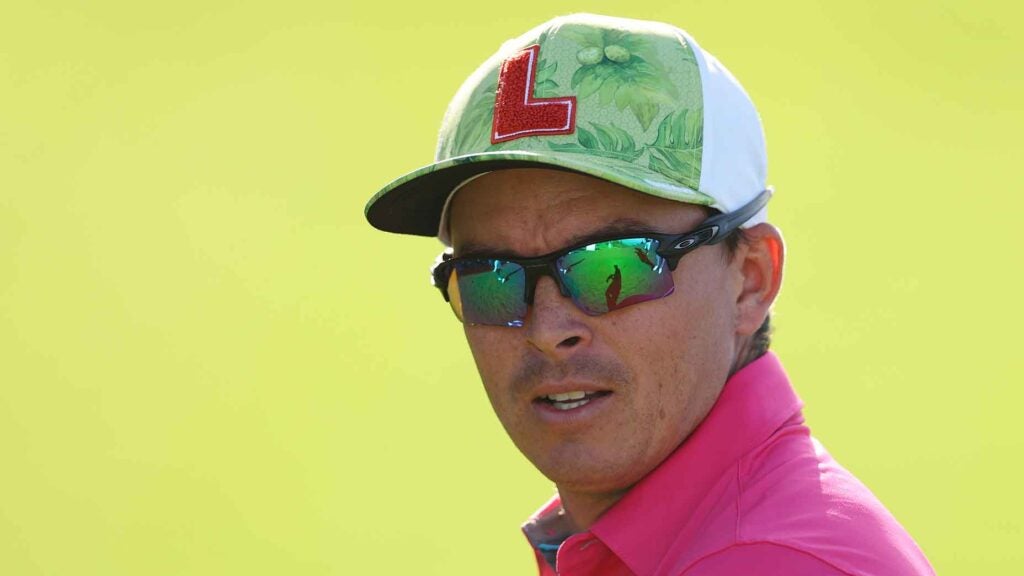 Rickie Fowler's "L" hat at the 2023 Sentry in Maui