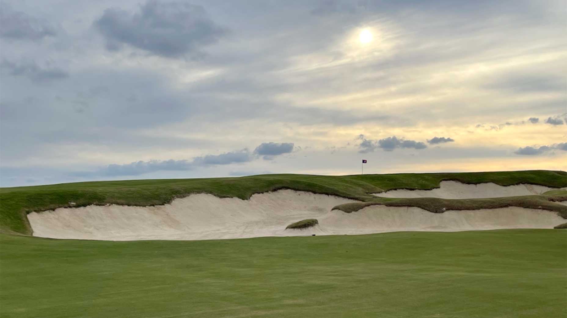 The 15th hole at Fields Ranch East.