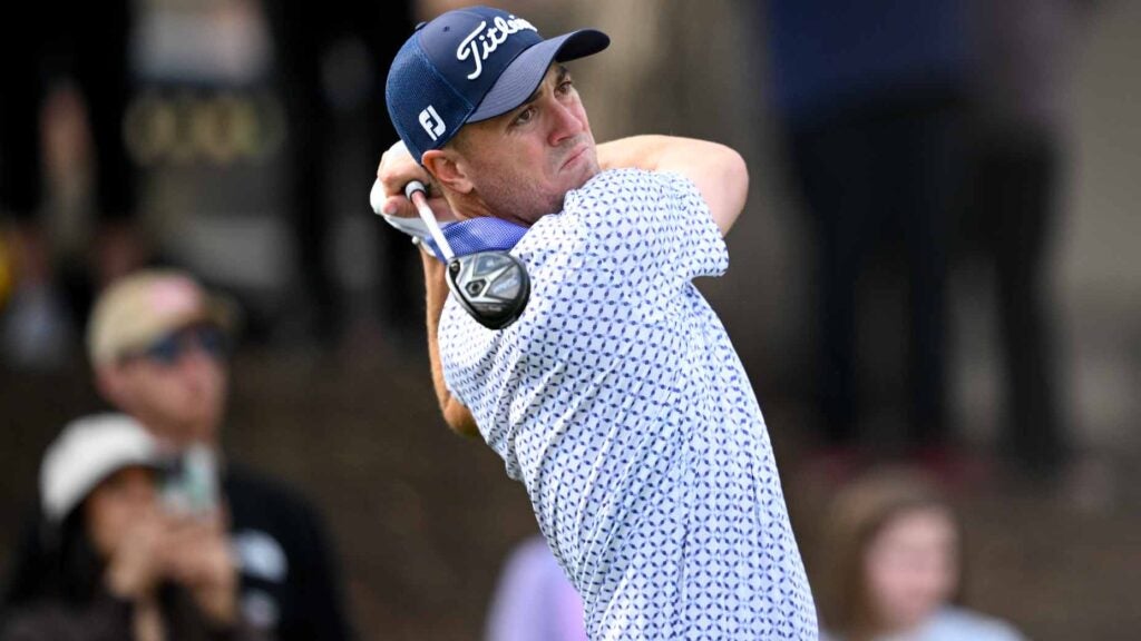 justin thomas hits a fairway wood during the final round of the american express