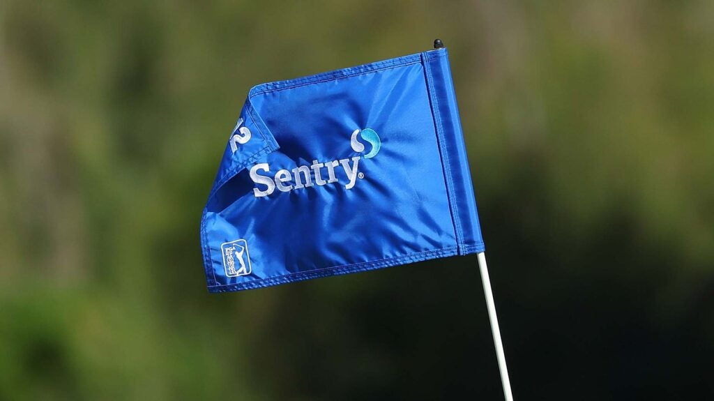 A pin flag at the 2024 Sentry prior to the start of the tournament