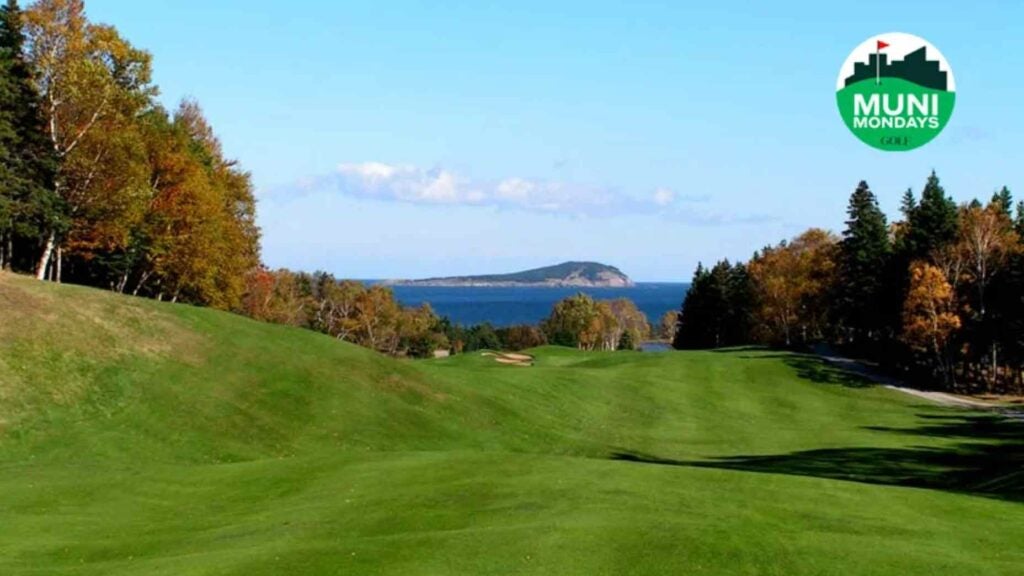 Is this Canadian course North America's greatest muni?