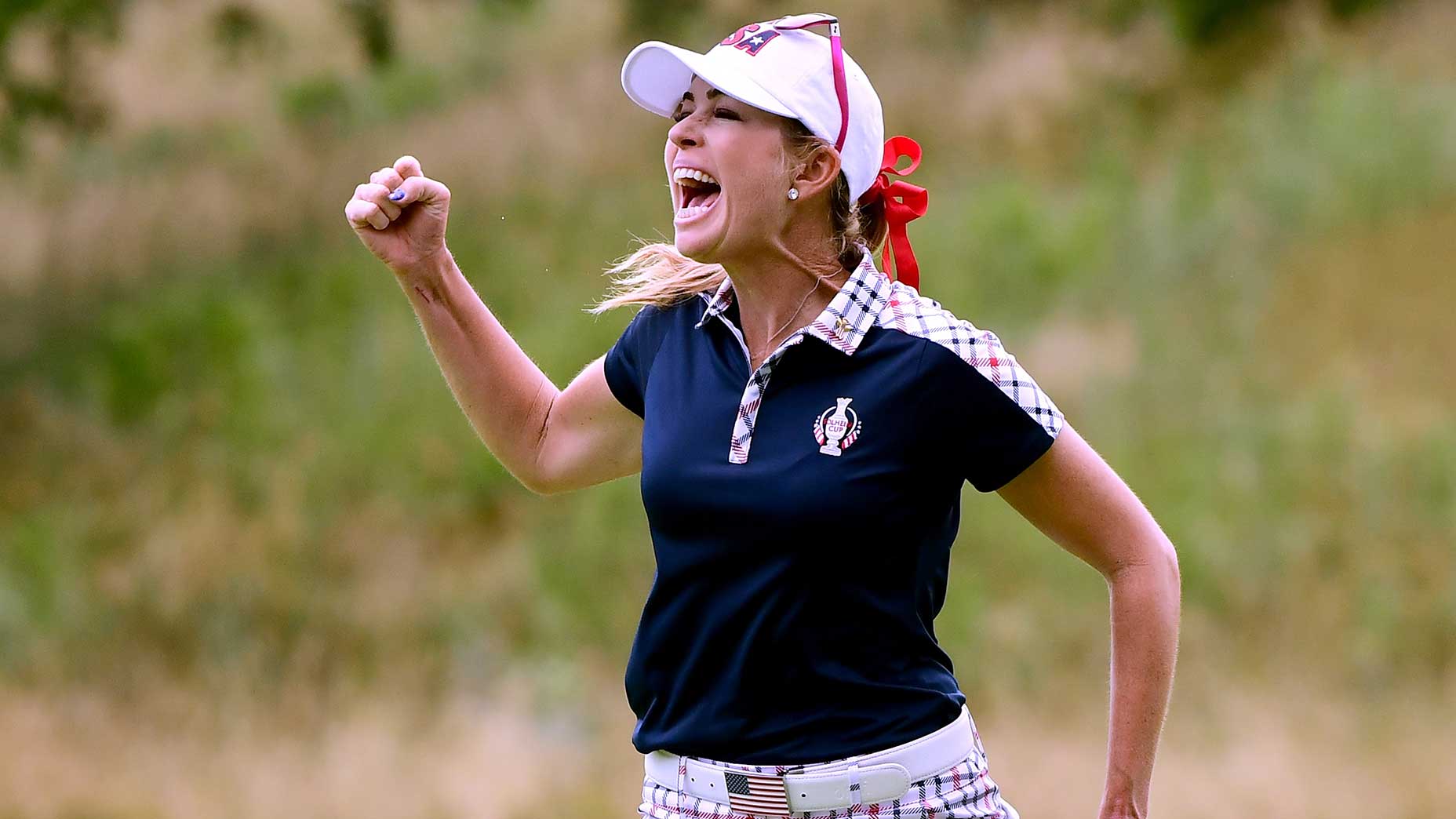 Paula Creamer celebrates after making a birdie putt during Sunday singles of the 2017 Solheim Cup.