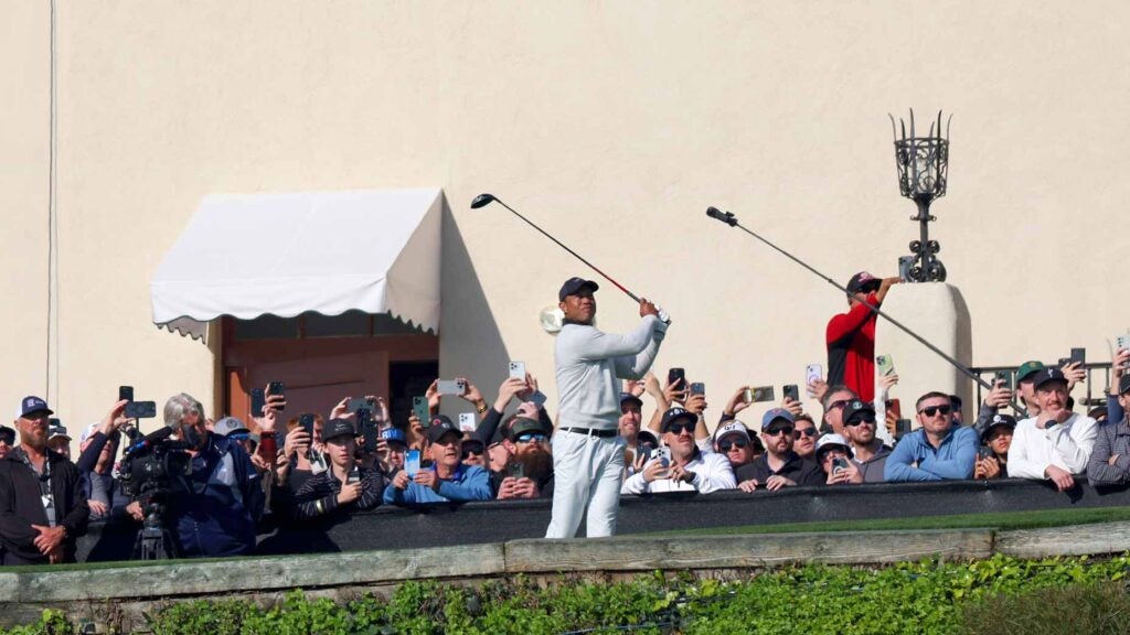 Tiger Woods plays his first tee shot at 2024 Genesis Invitational