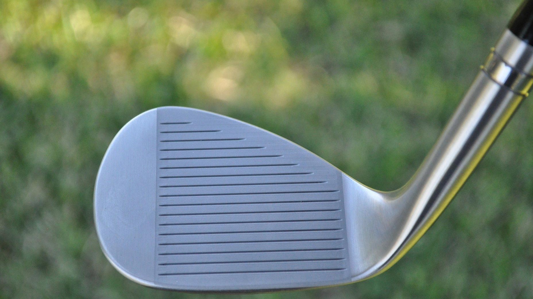 vokey sm10 wedge face on golf course