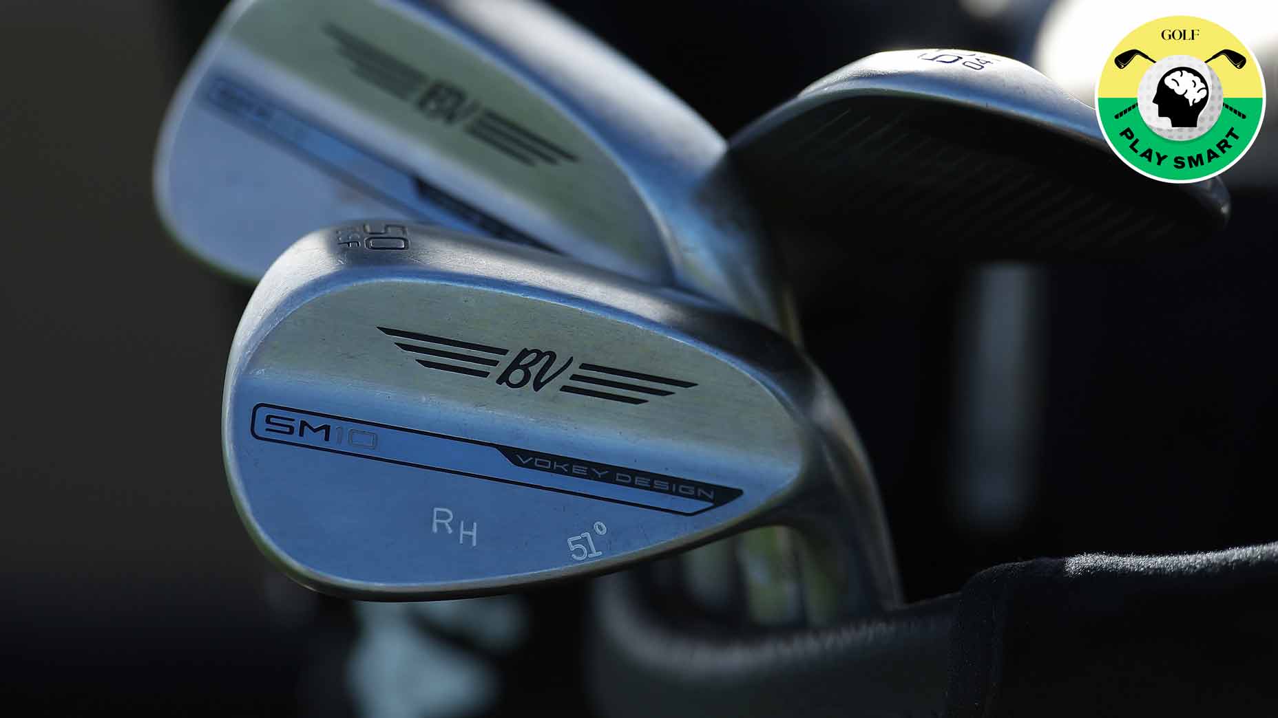 russell henley's titleist vokey sm10 wedge in a bag of clubs