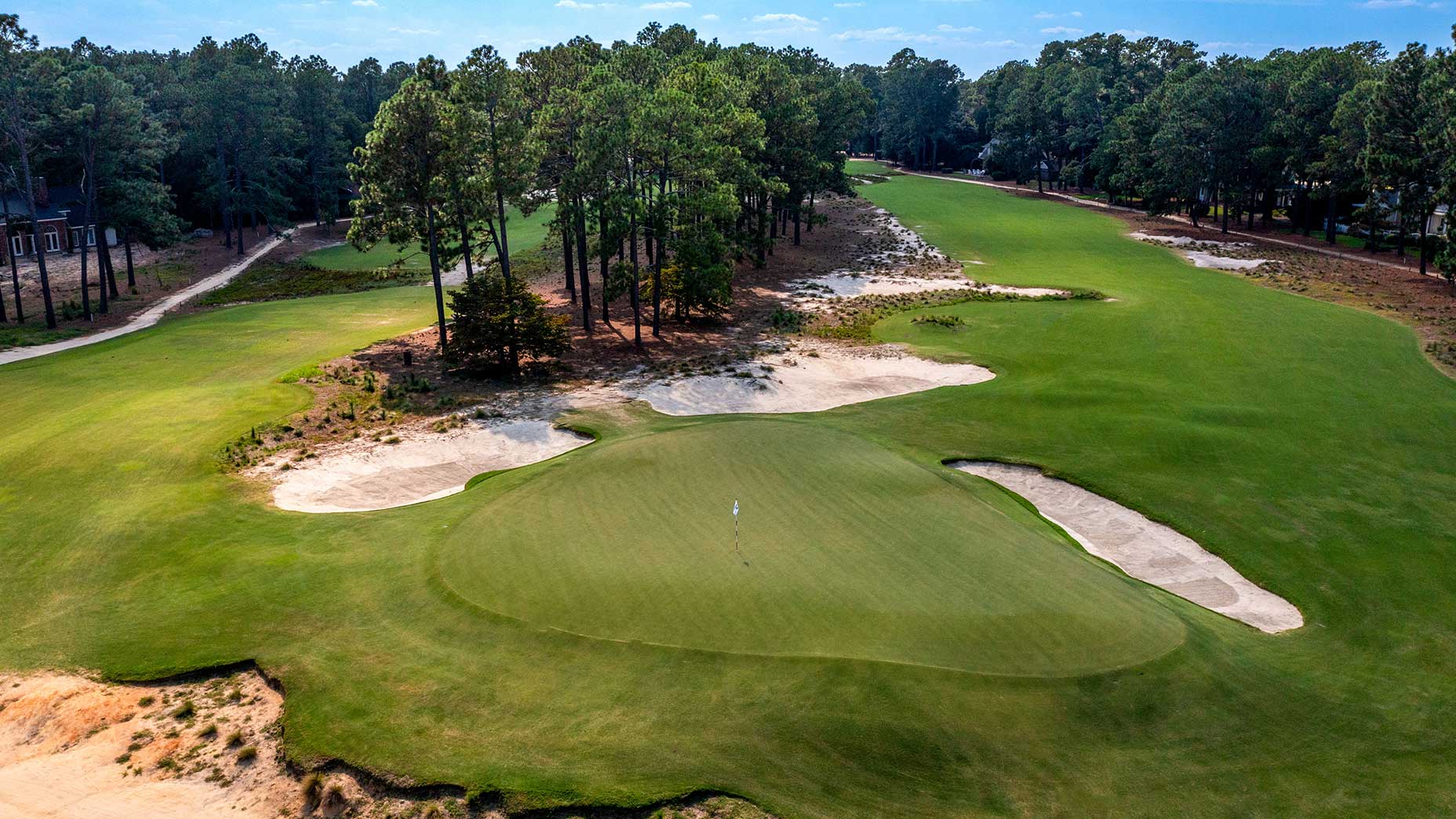 the third hole at pinehurst no. 2