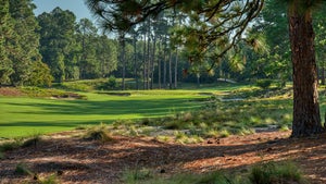 The 4th hole at Pinehurst No. 2.