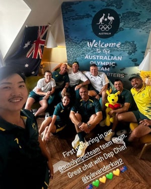 Min Woo Lee takes a selfie in the Australian team room