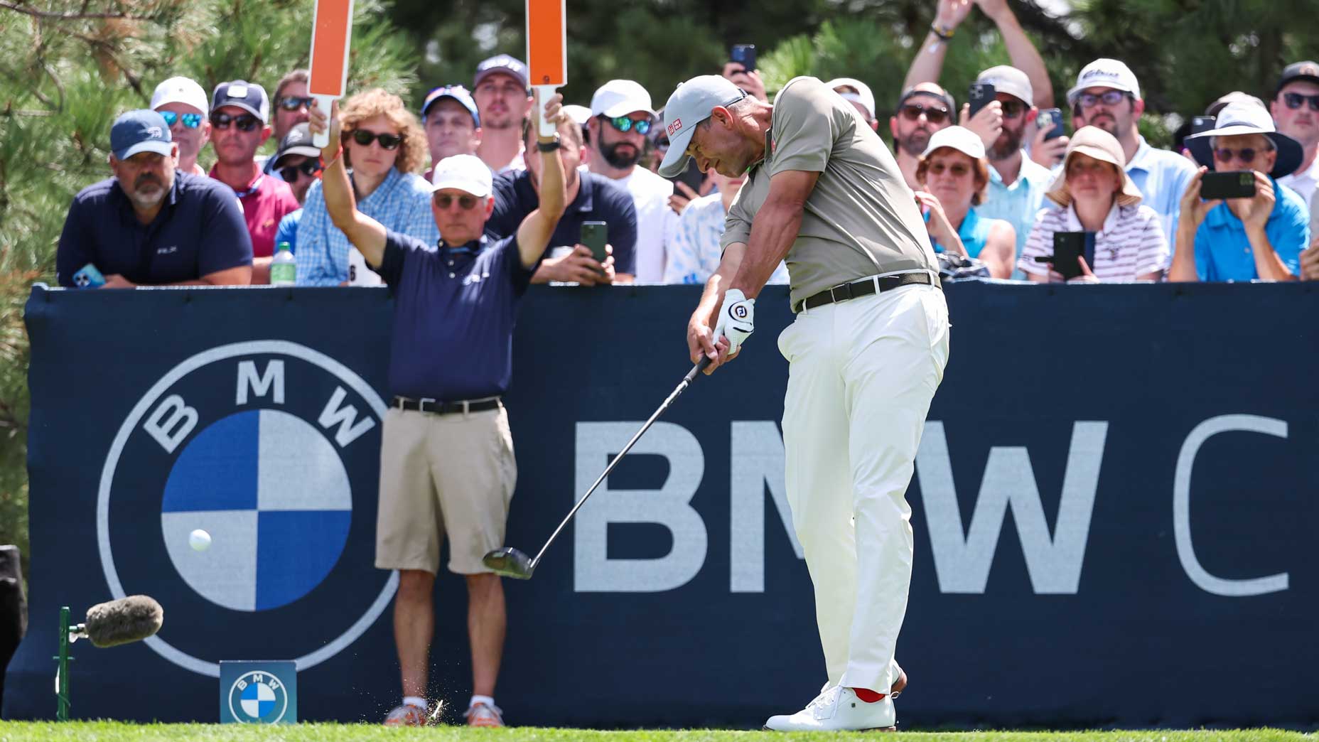 Adam Scott tees off on the 9th hole in the final round of the BMW Championship on August 25, 2024 at Castle Pines Golf Club in Castle Rock, CO.