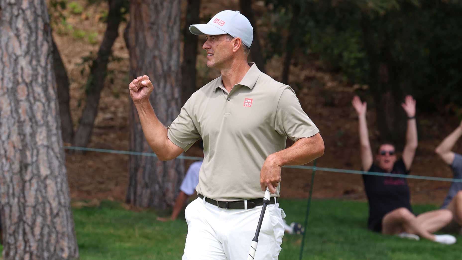 Adam Scott fist pumps after making putt at 2024 BMW Championship.