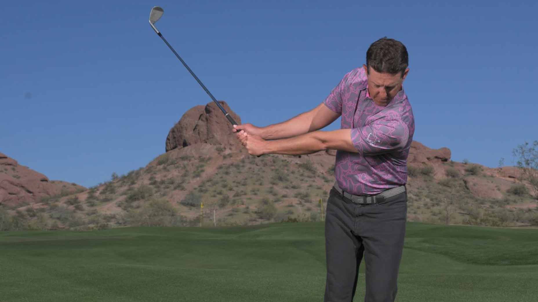 This clever 15-minute warm-up routine will dial in your short game