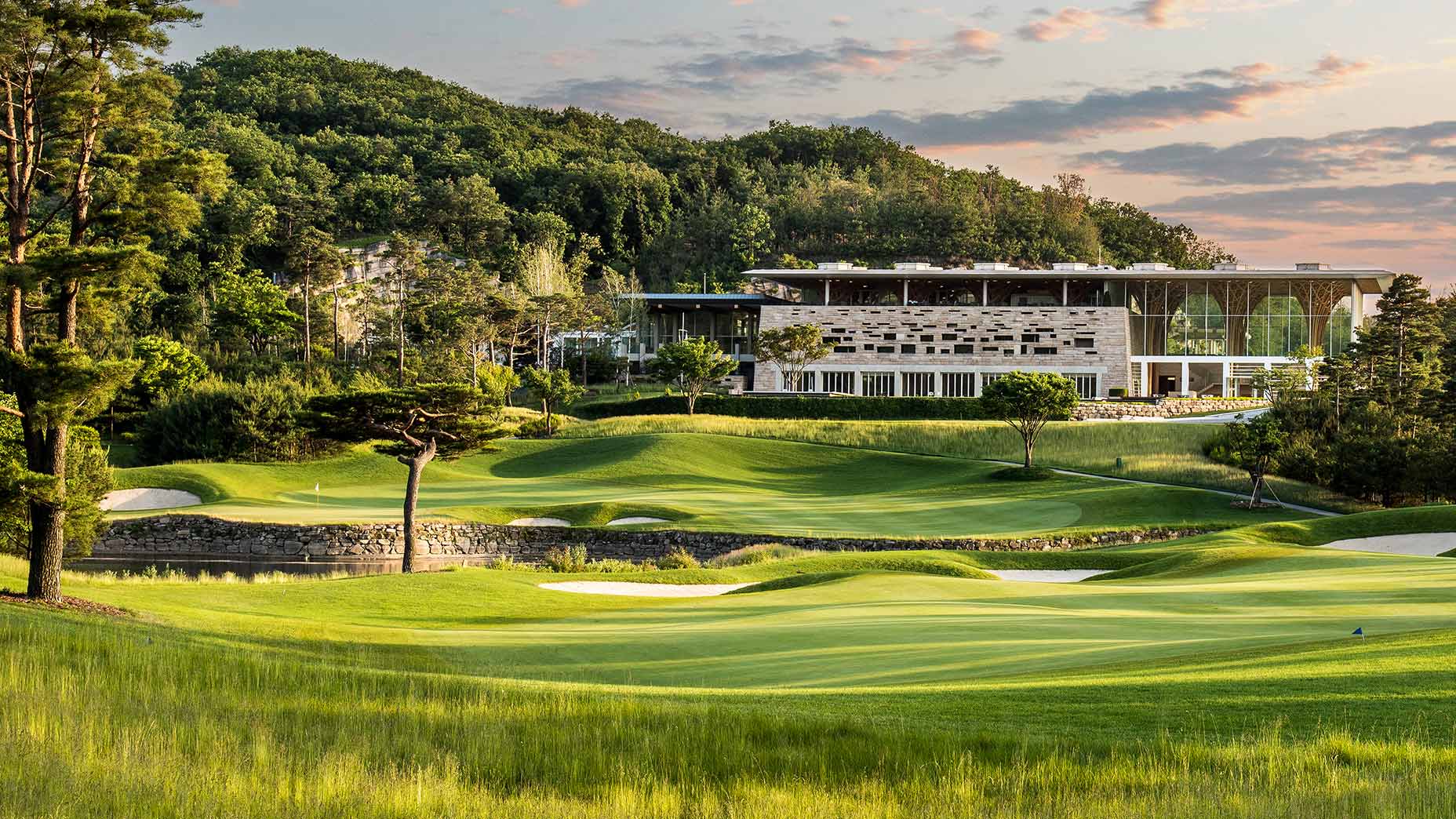 The Haesley Nine Bridges clubhouse.