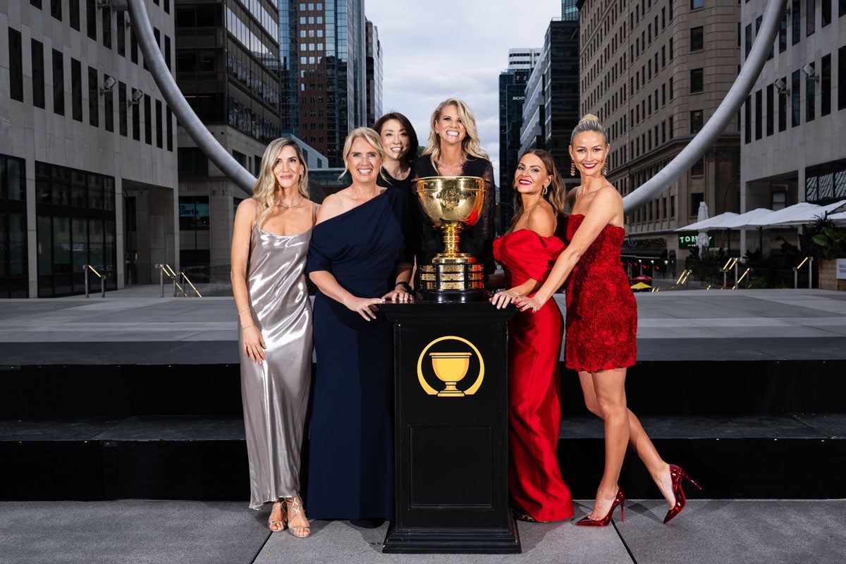 International team wives and girlfriends at the Presidents Cup gala