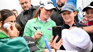 leona Maguire signs autographs