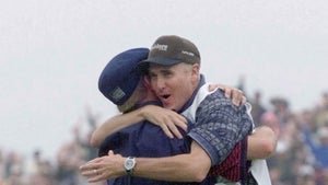 Mike Hicks celebrates with Payne Stewart at the 1999 U.S. Open.