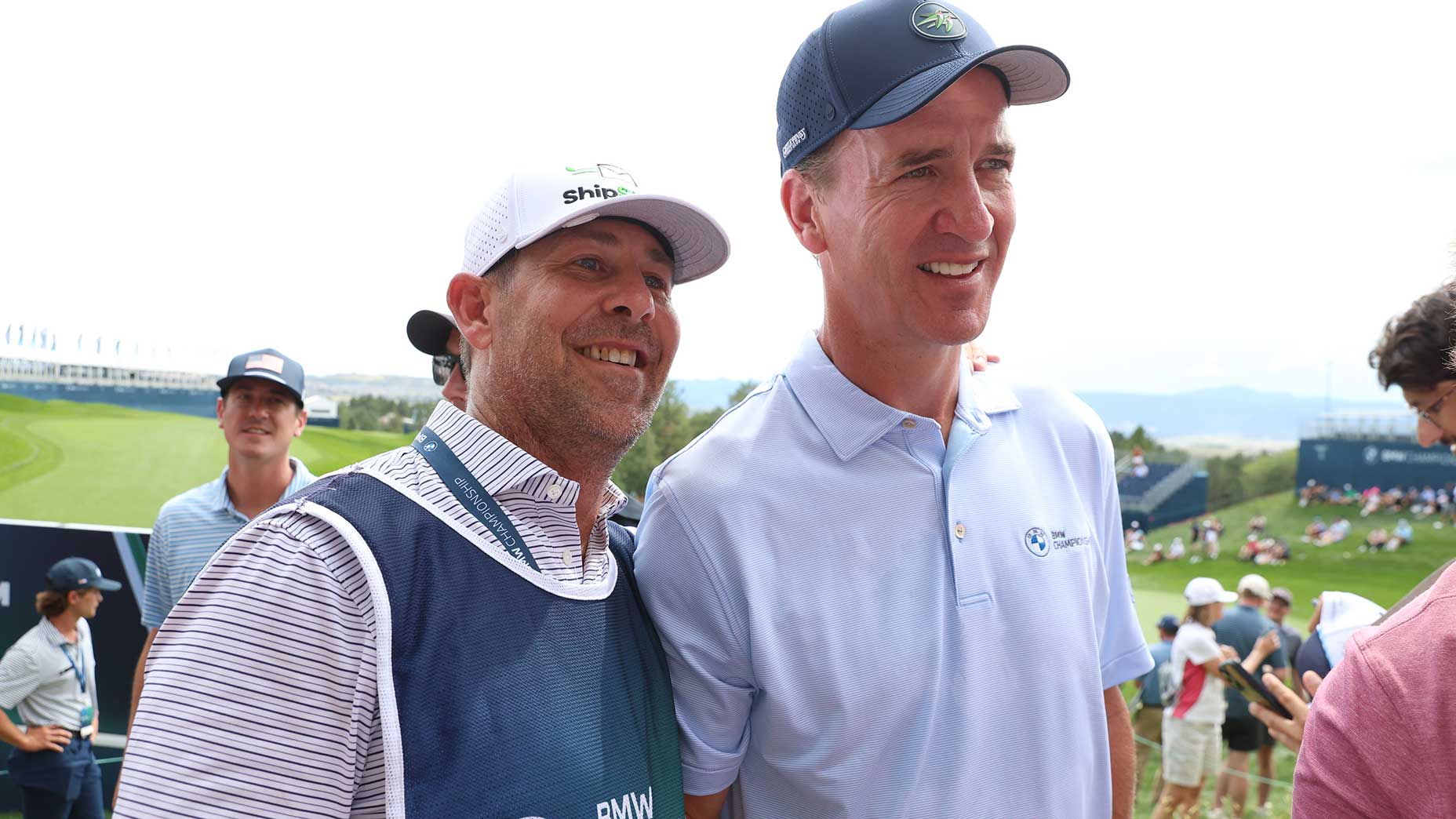 What’s it like caddying for Peyton Manning? His former WR has a story