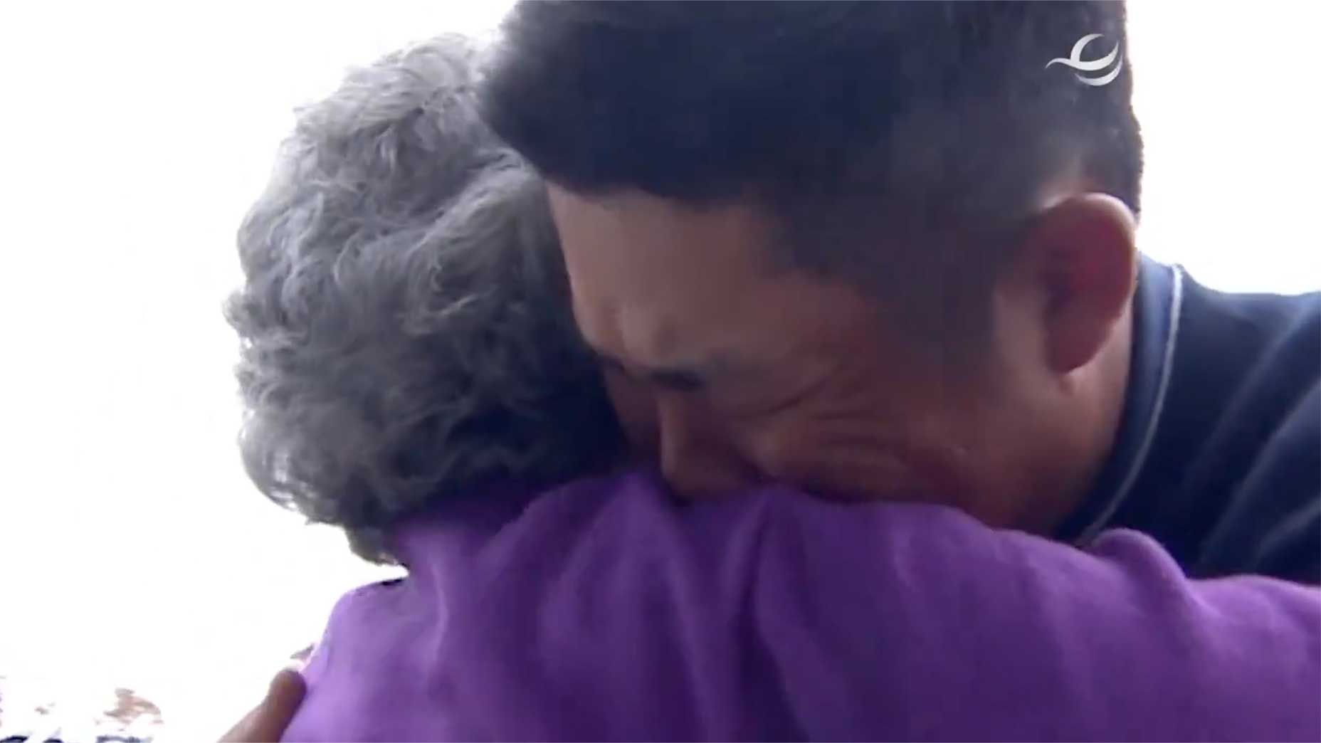 Pro wins tearfully on home soil, then shares touching moment with Grandma