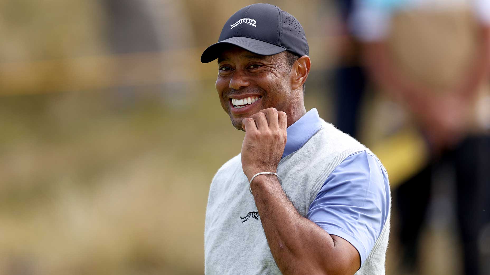 Tiger Woods gets a pitch to play on the Counder Tour from a major winner Tiger Woods gets a pitch to play on the Counder Tour from a major winner