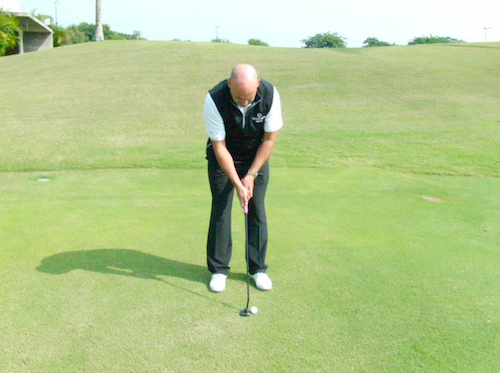 Setup for a Texas Wedge shot