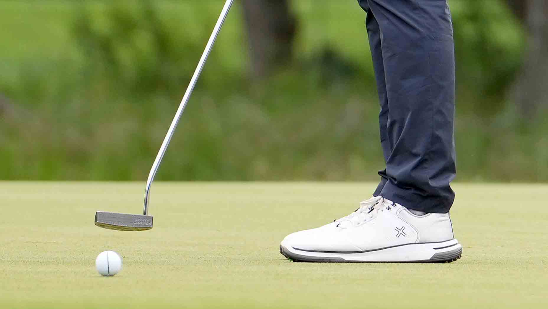 This putting warm-up will prep you for any putt you’ll face on the course This putting warm-up will prep you for any putt you’ll face on the course