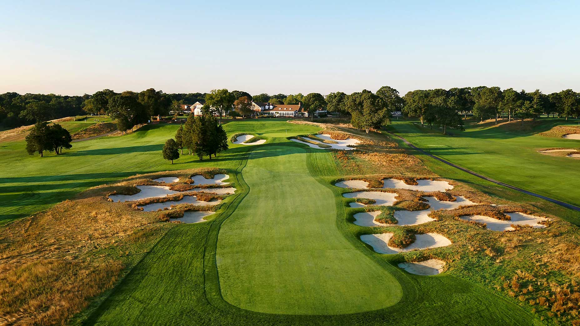 What makes Bethpage Black so hard for weekend hackers? What makes Bethpage Black so hard for weekend hackers?