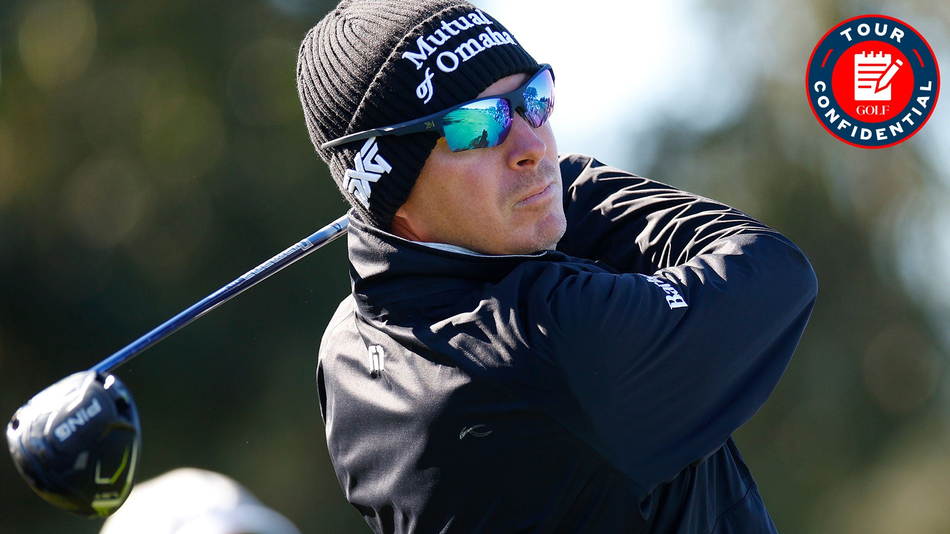 joel dahmen watches a tee shot