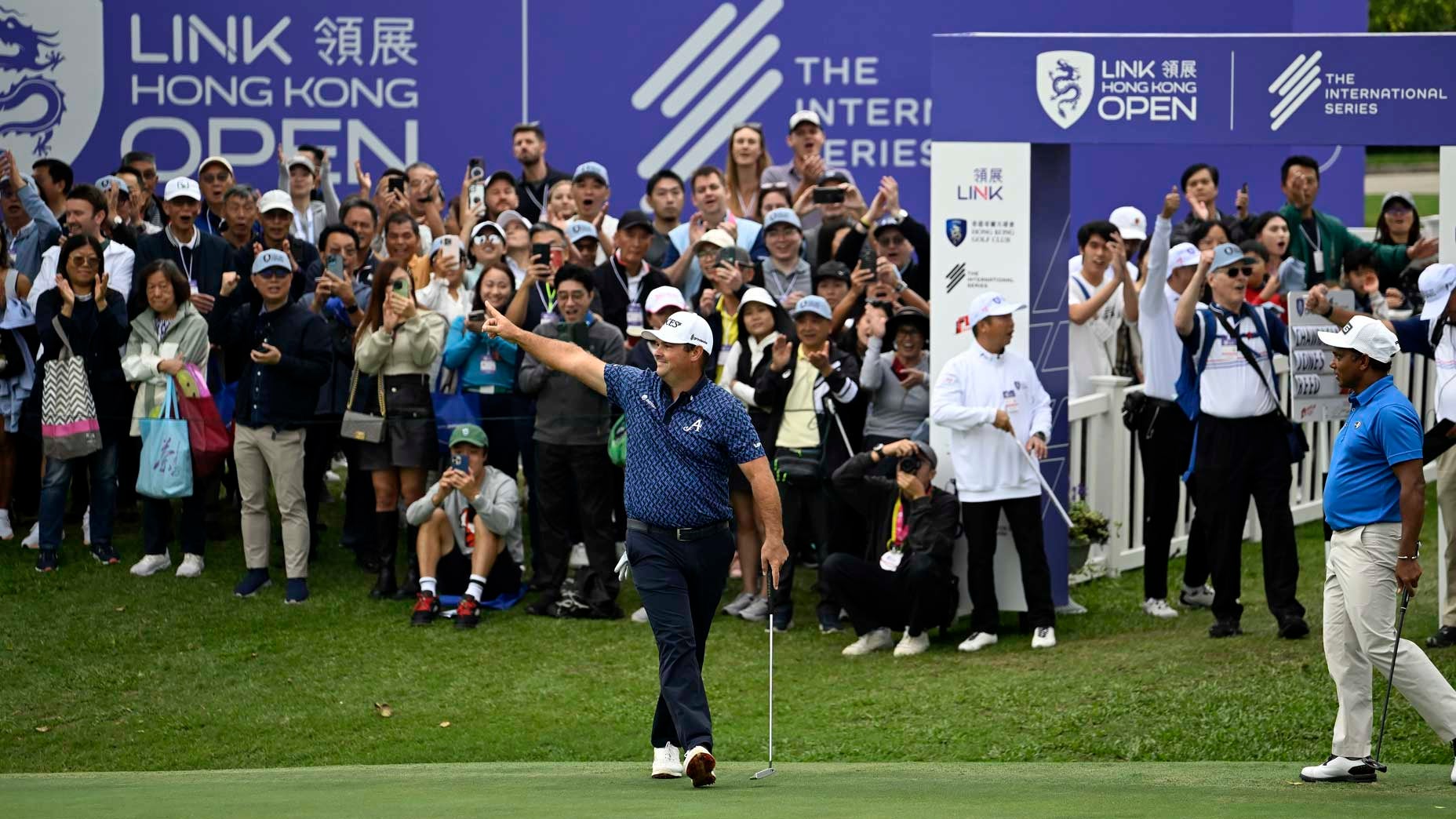 After ‘worst warmup ever’ Patrick Reed ties record. But does it count?