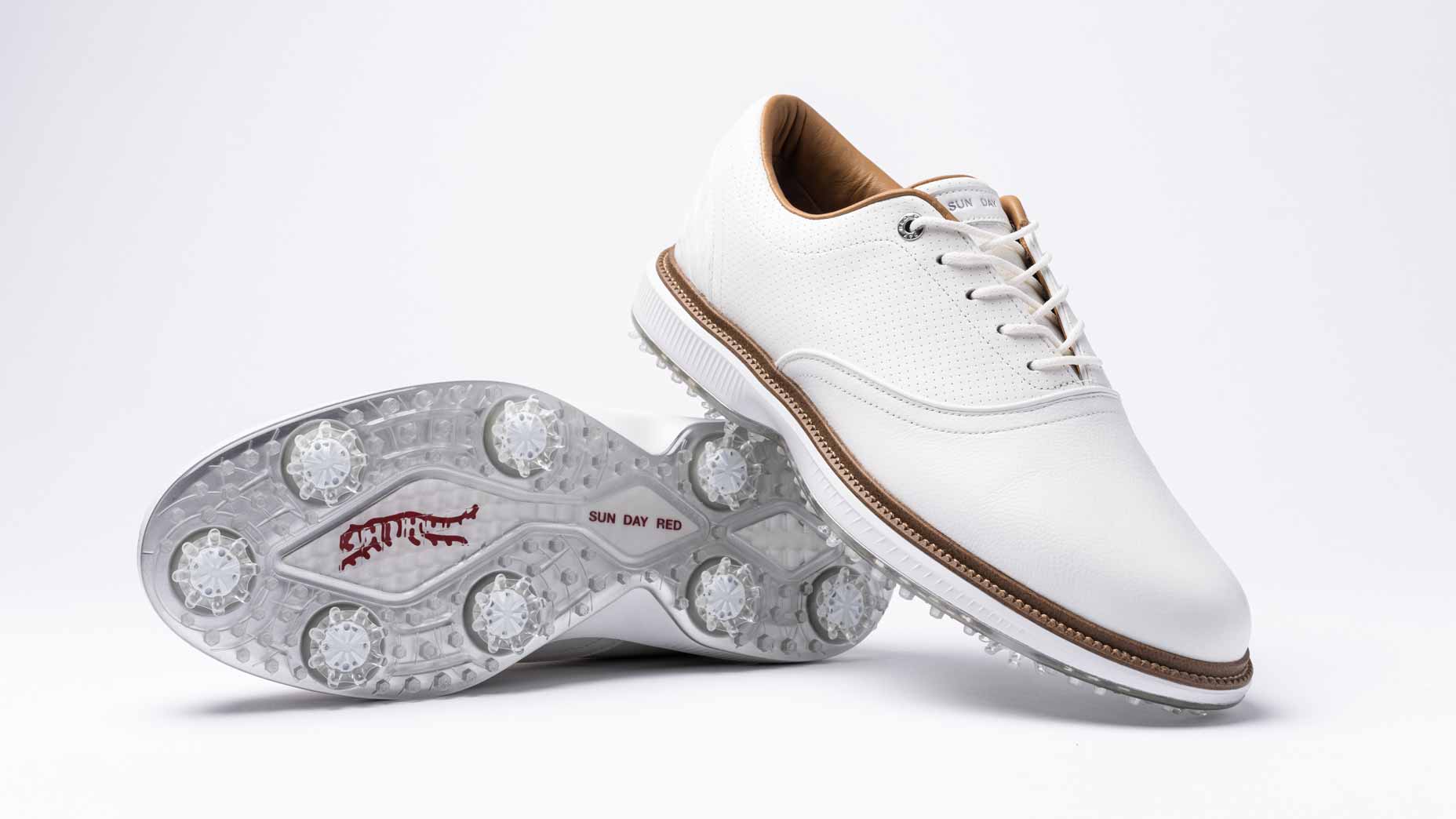 A close-up of photo of a pair of Sun Day Red's Pioneer Cypress golf shoe.