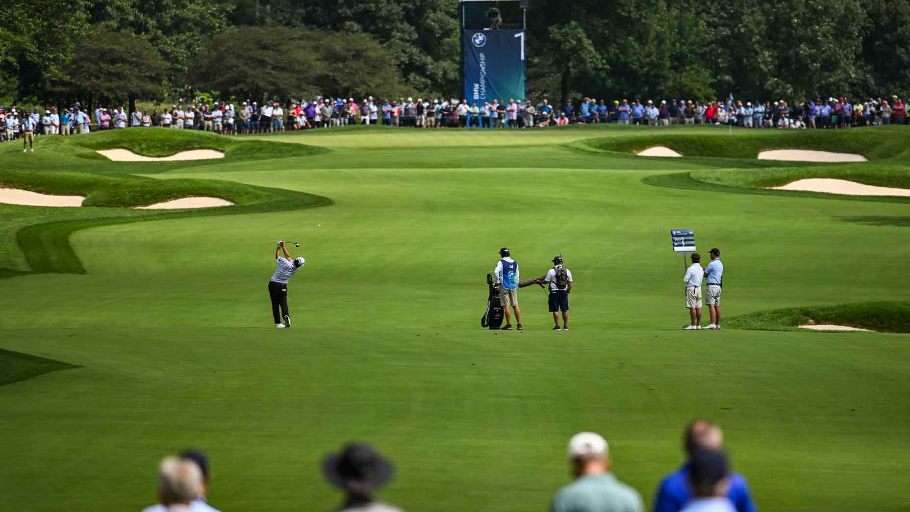 Scenery of Olympia Fields CC e sungjae Hitting the first road