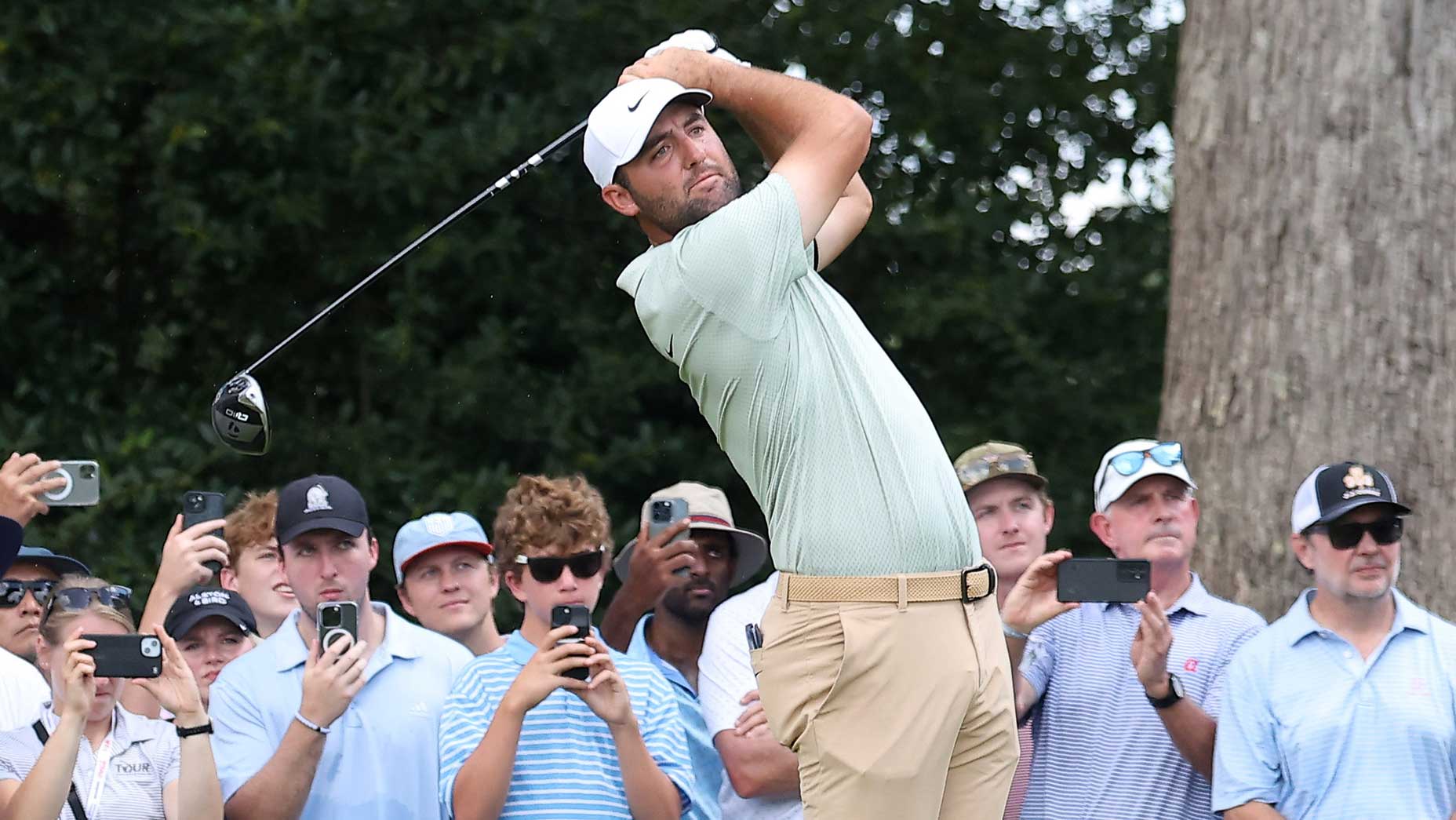 Scottie Scheffler hits drive during the final round of the 2024 Tour Championship.