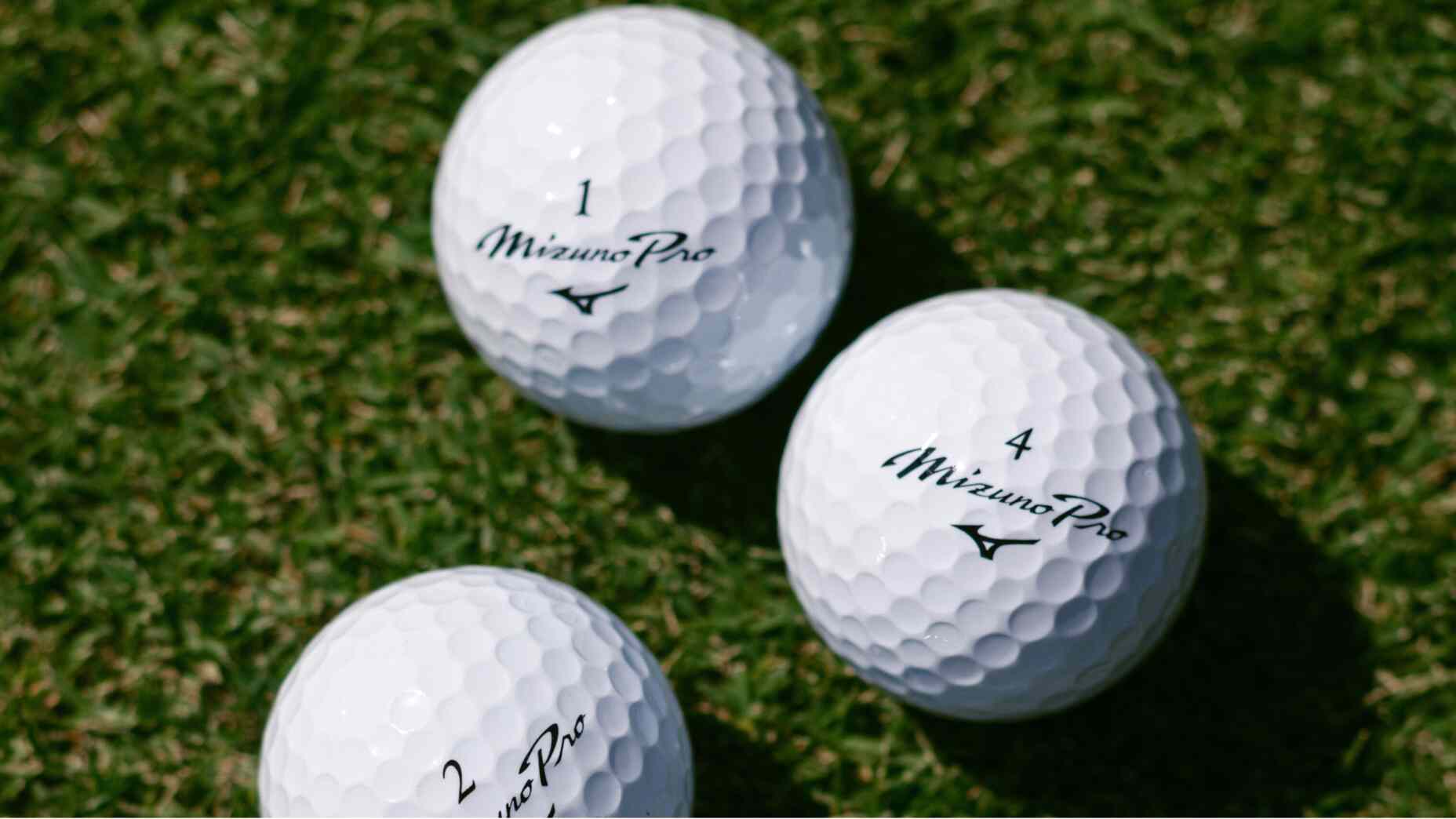 Mizuno Pro golf balls