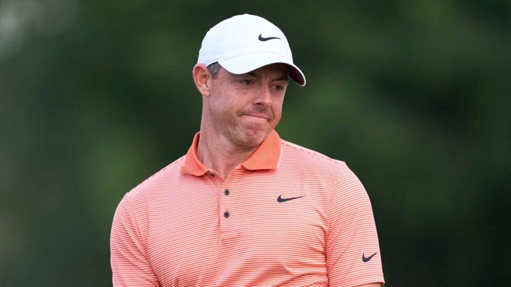 Rory McIlroy reacts to a shot at the Dubai Desert Classic