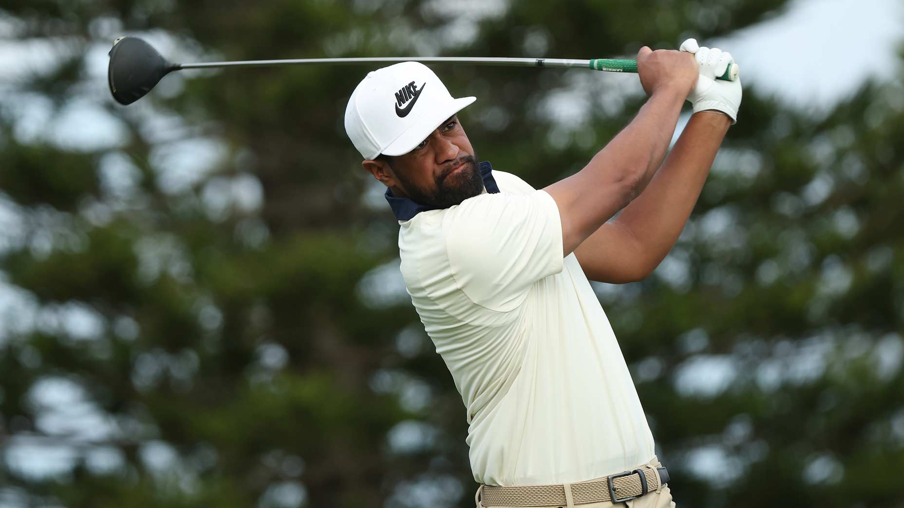 Tony Finau plays his shot from the third tee during the third round of the 2025 Sentry at Plantation Course at Kapalua Golf Club.