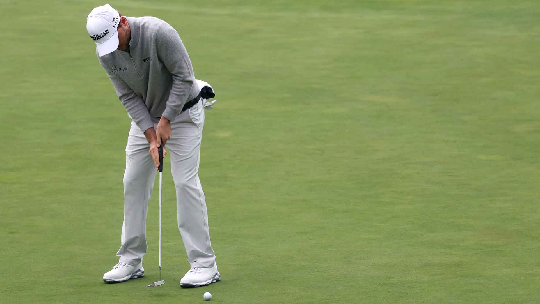 Russell Henley beats Putt during 2025 Pebble Beach Pro-am