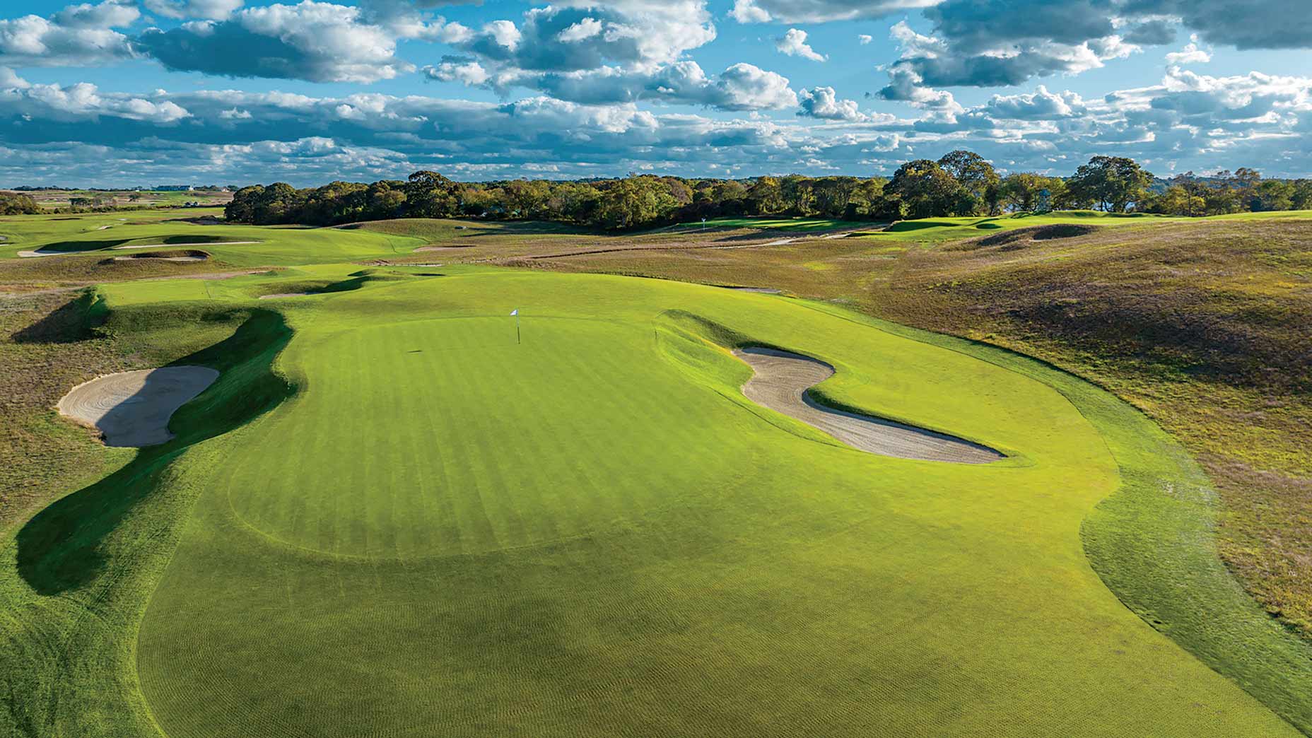 The par-3 4th national golf course in America.