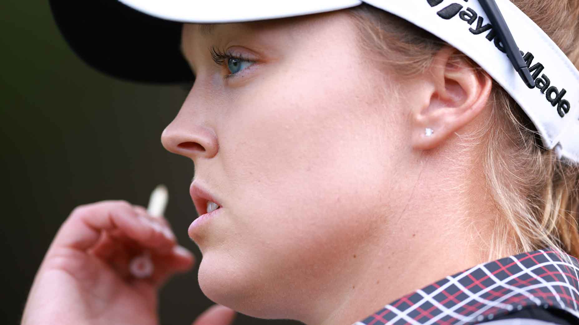 Brooke Henderson’s epic home win continues insane LPGA streak Brooke Henderson’s epic home win continues insane LPGA streak