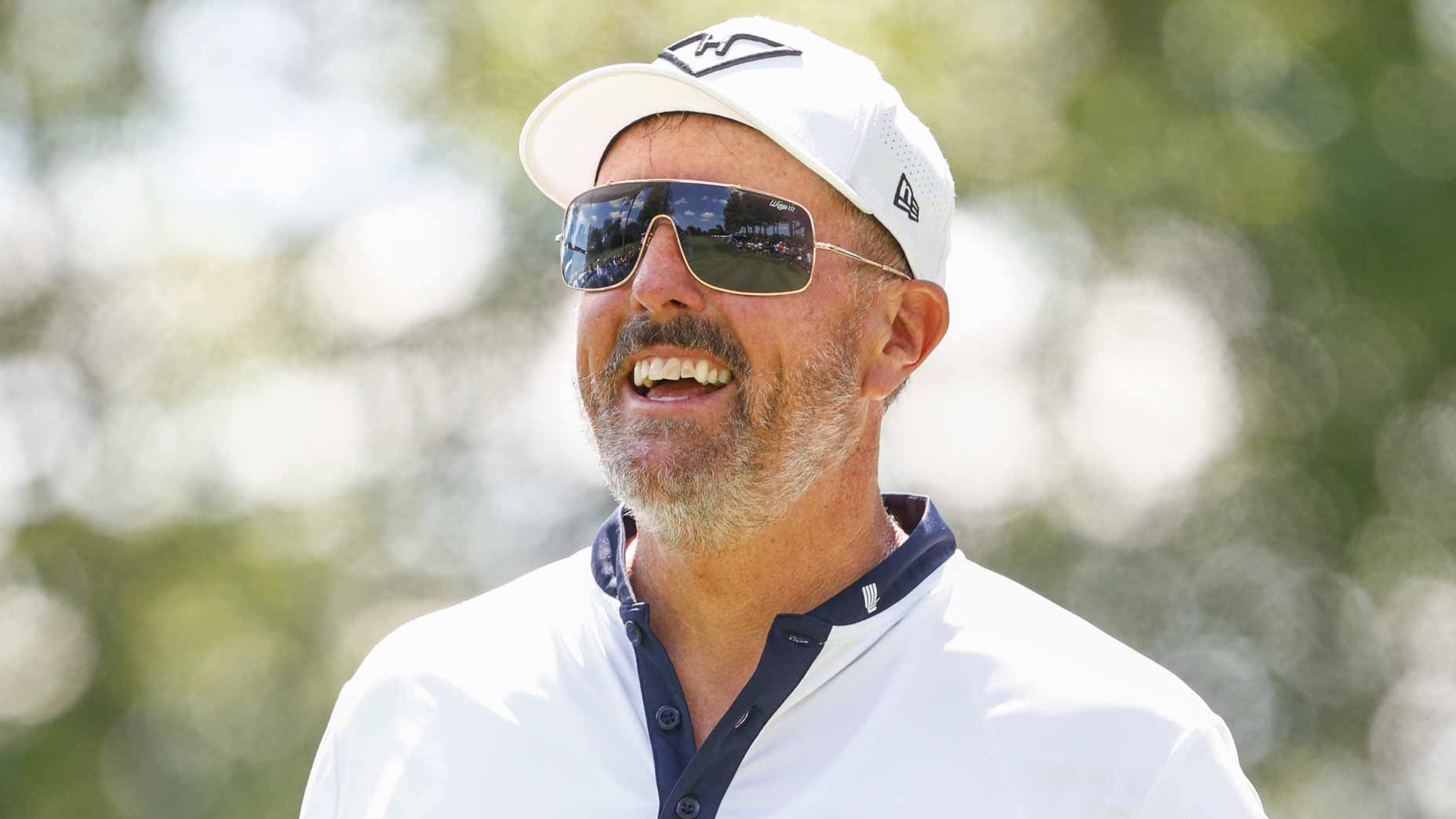 Phil Mickelson stars in big LIV upset as HyFlyers advance to semis Phil Mickelson stars in big LIV upset as HyFlyers advance to semis